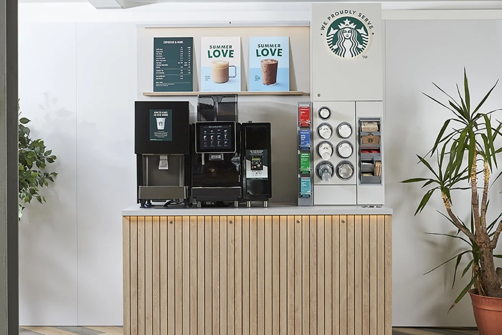 Starbucks 2022 Grande Unit.jpg